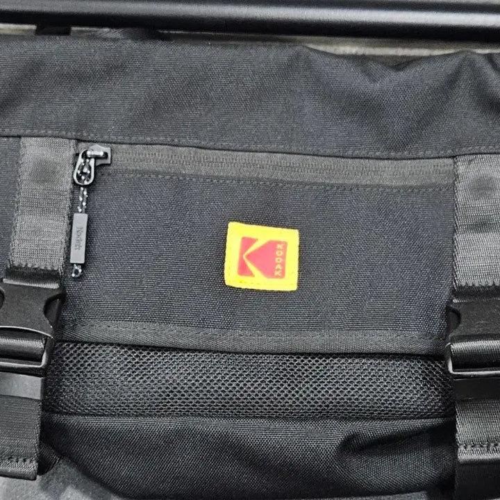 [BUNJANG] Kodak Black Messenger Bag / (사용감적고 상태 훌륭) 코닥 블랙 메신저백