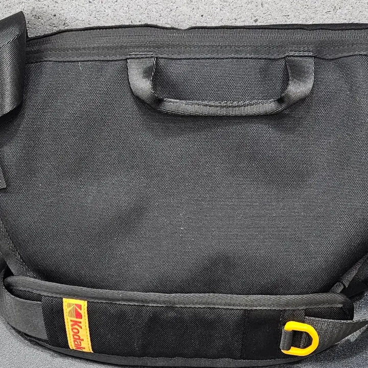 [BUNJANG] Kodak Black Messenger Bag / (사용감적고 상태 훌륭) 코닥 블랙 메신저백