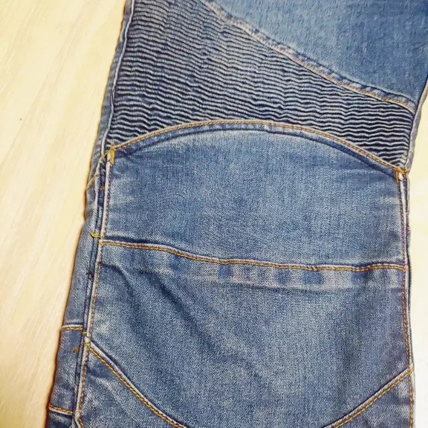[BUNJANG] Komin Biker Jeans Size 32 / 코미네 바이커진 32 중청 완벽한 색감 한정판매 리이딩진 배달
