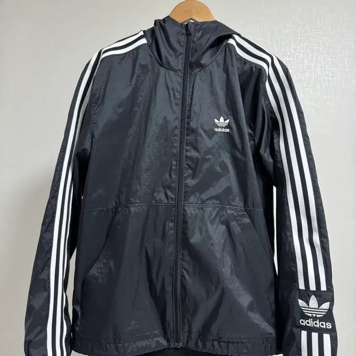 [BUNJANG] Adidas Windbreaker Black M / 아디다스 바람막이 블랙 M
