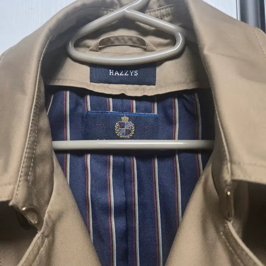 [BUNJANG] Hazzys Trench Coat (90-165) / 헤지스  트렌치 코트 90-165