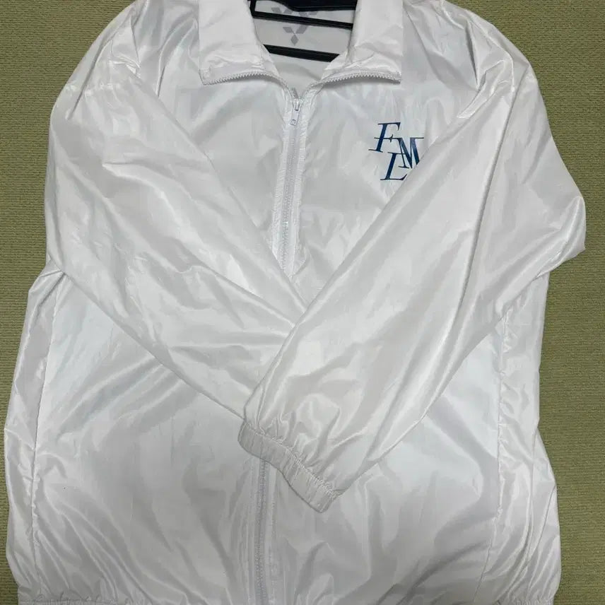 [SOLD OUT] 세븐틴 FML 공방 바람막이