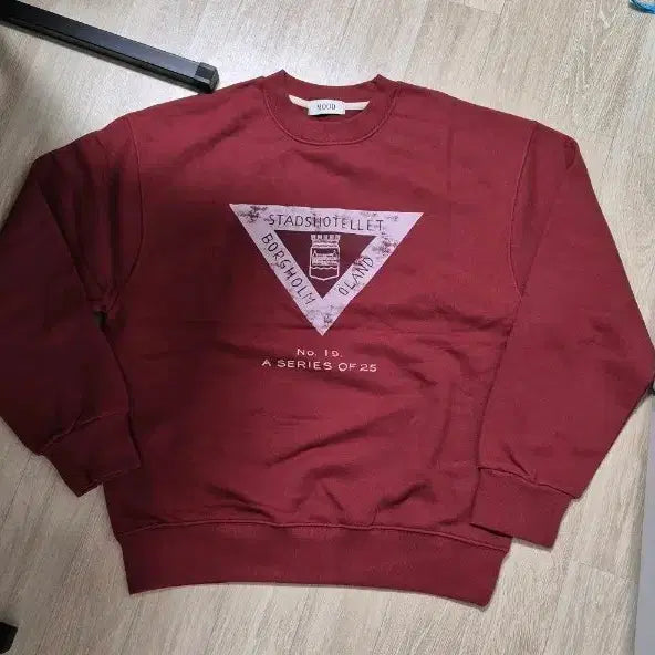 [BUNJANG] BORGHOLM OLAND Wine Red Sweatshirt / 와인색 맨투맨 티셔츠
