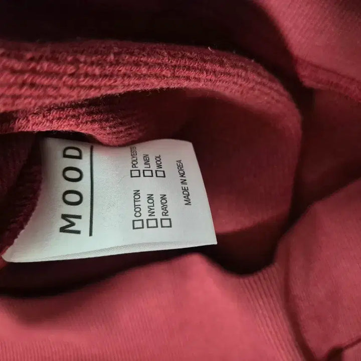 [BUNJANG] BORGHOLM OLAND Wine Red Sweatshirt / 와인색 맨투맨 티셔츠