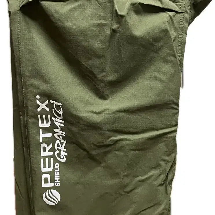 [BUNJANG] Gramicci Pertex Nylon Cargo Pants / 그라미치 퍼텍스 나일론 팬츠