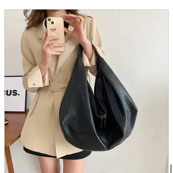 [SOLD OUT] 새상품)여성 대용량 호보숄더백