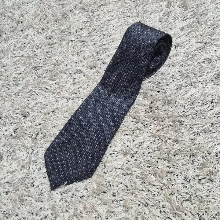 [BUNJANG] Celine Silver-Tone Patterned Tie / 셀린느Celine 은장 패턴 넥타이 Free - N44
