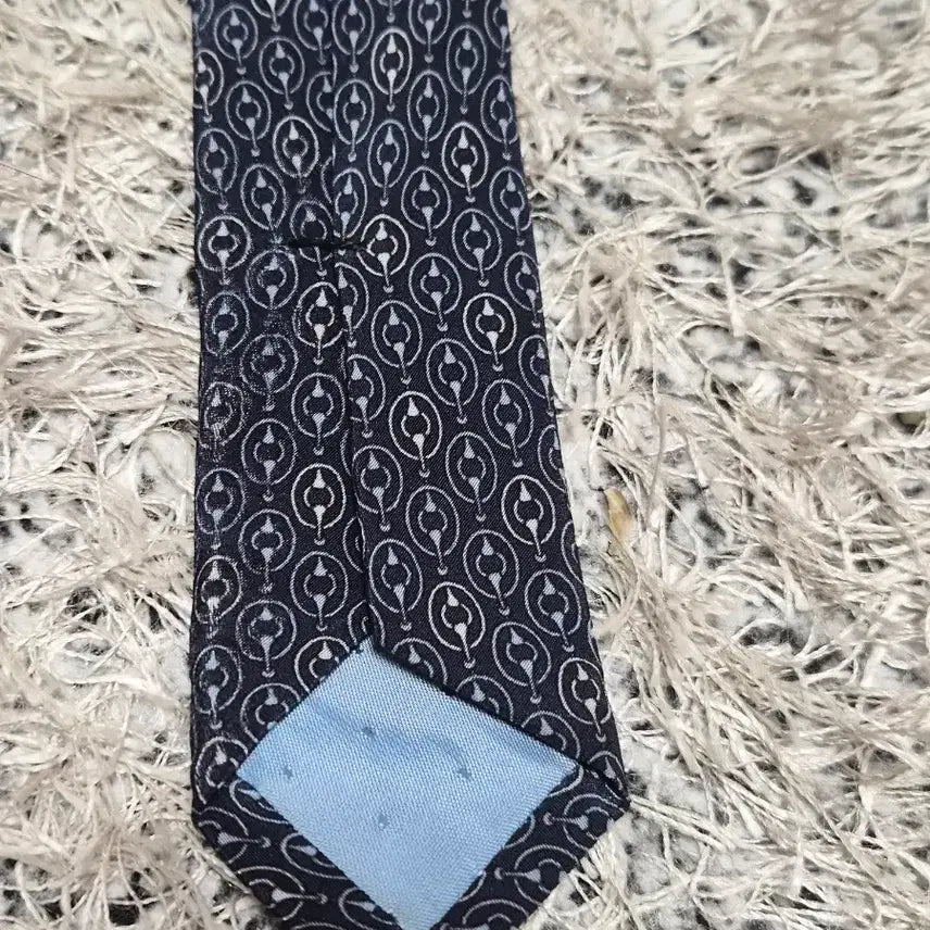 [BUNJANG] Celine Silver-Tone Patterned Tie / 셀린느Celine 은장 패턴 넥타이 Free - N44