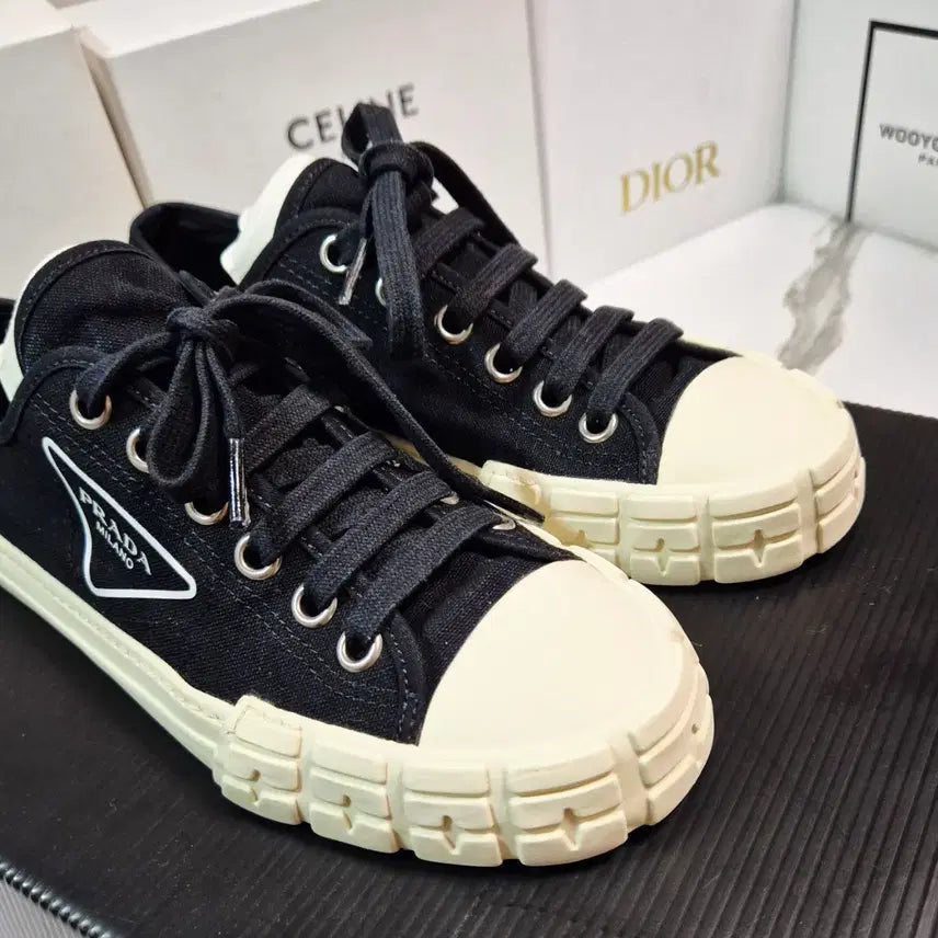 [BUNJANG] Prada Gabardine Triangle Logo Sneakers / (정품) 프라다 개버딘 삼각로고 스니커즈 운동화 39.5