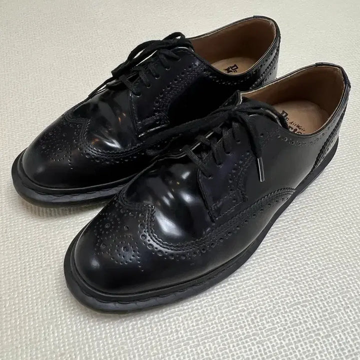 [BUNJANG] Dr. Martens Wingtip Shoes (Black) UK7 / 닥터마틴 블랙 윙팁 슈즈 UK7