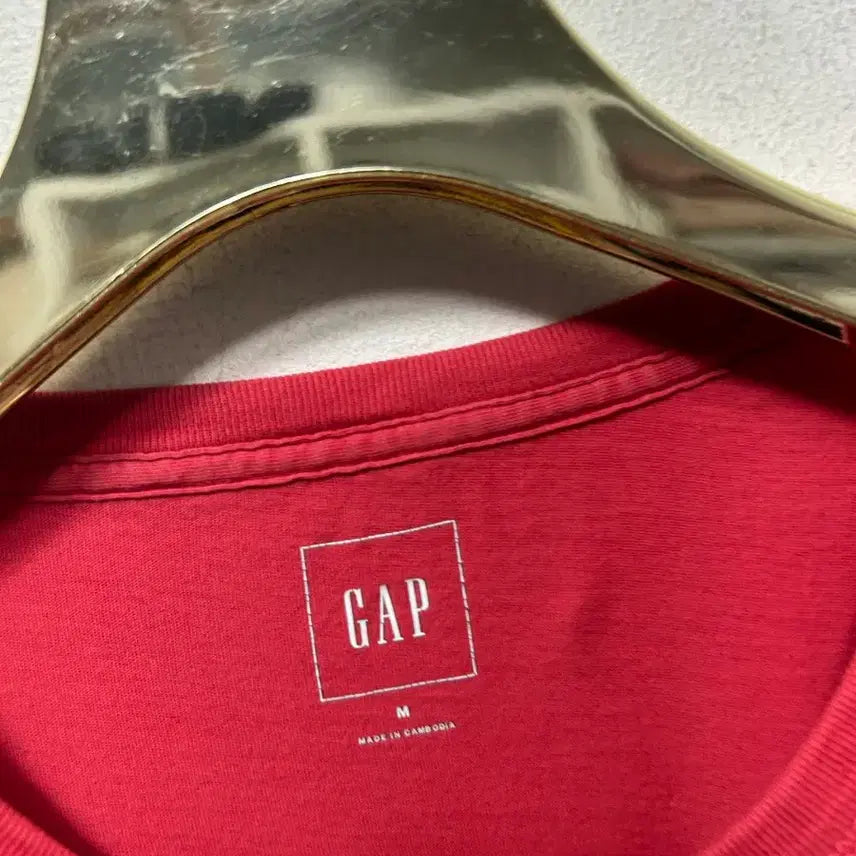 [SOLD OUT] GAP 갭 로고 반팔 티셔츠 레드 M