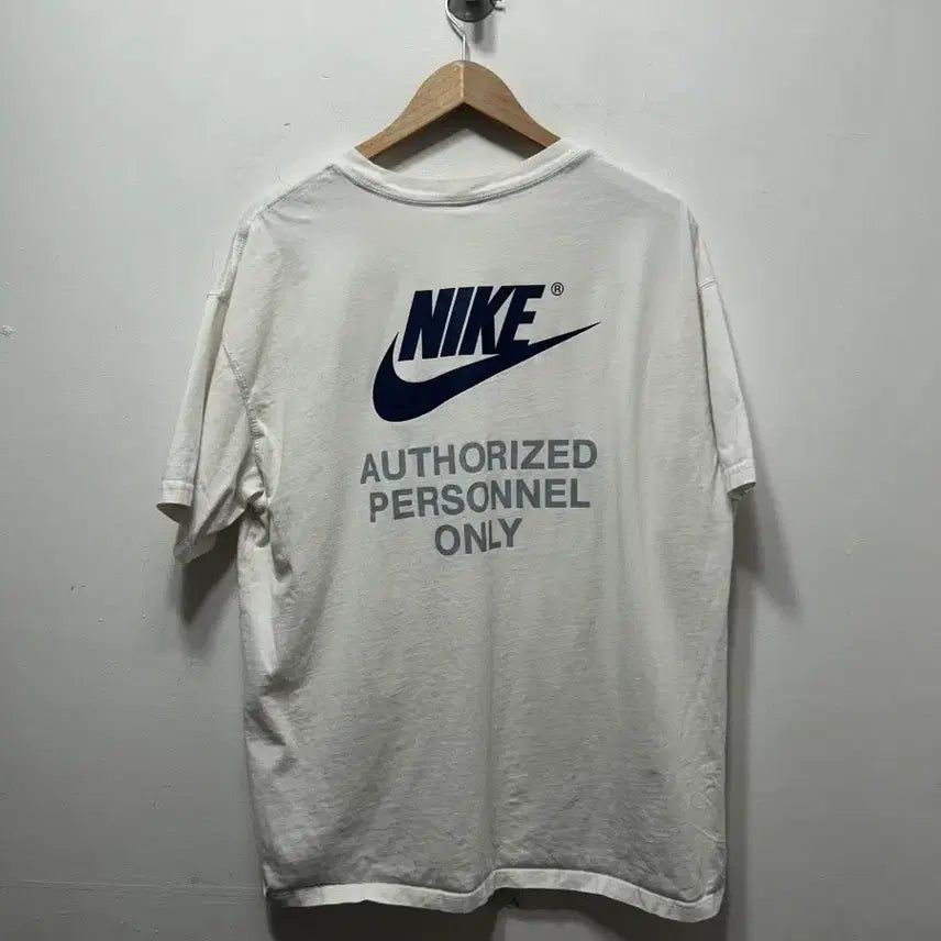 [BUNJANG] Nike White Authorized T-Shirt (Size 110) / 나이키 흰색 Authorized 티셔츠 110