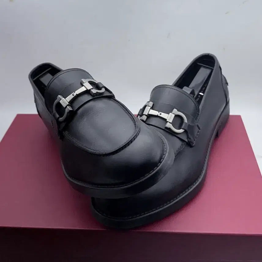 [SOLD OUT] 정품)페라가모255