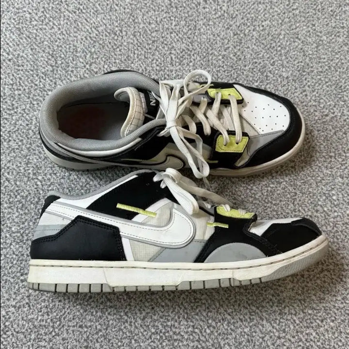 [BUNJANG] Nike Dunk Scrap Black White Fluorescent Point Sneakers / [정가 40만원] 나이키 덩크 스크랩 285