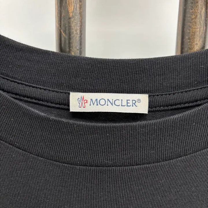 [SOLD OUT] [L]몽클레어 와펜패치 로고 반팔티