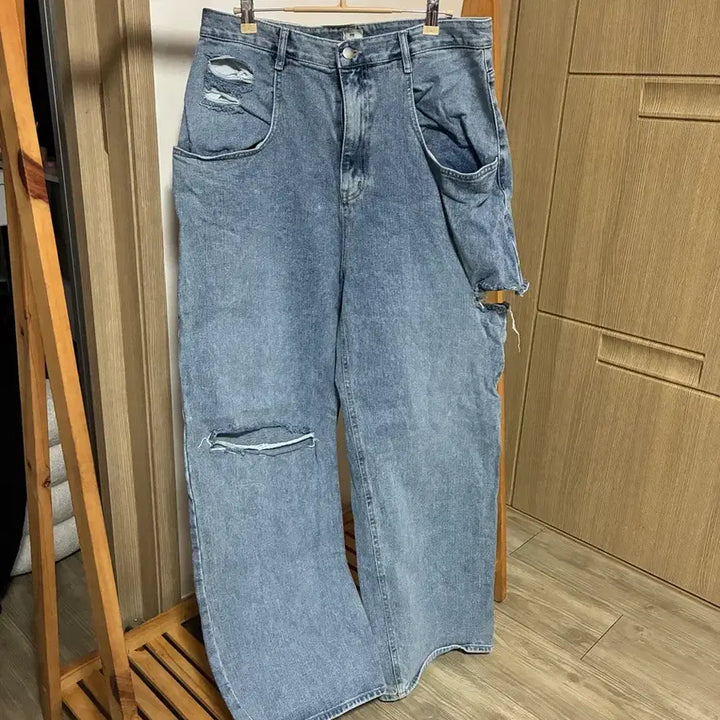 [BUNJANG] Washed Denim Jeans / 데미지 워싱 청바지