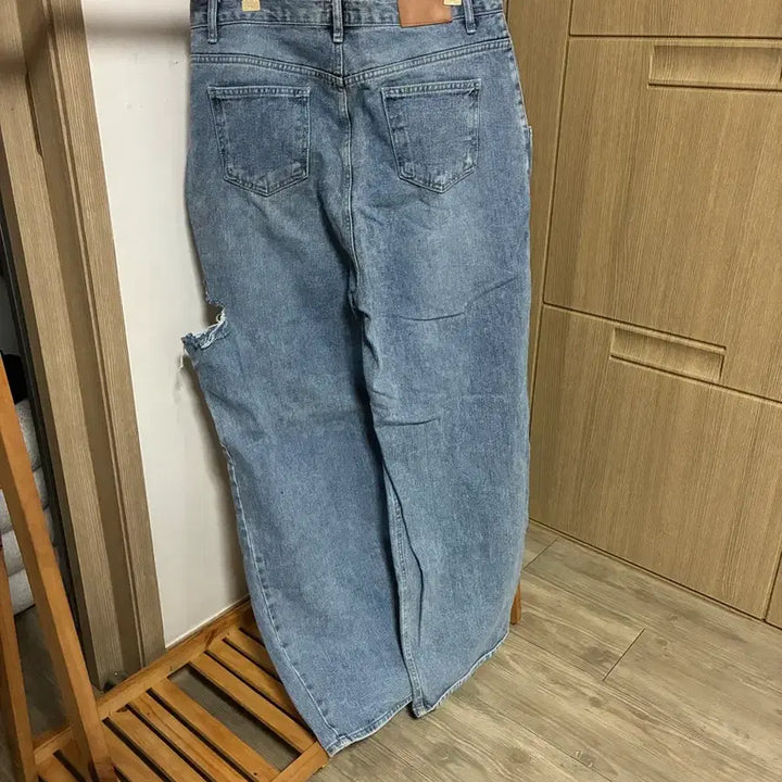 [BUNJANG] Washed Denim Jeans / 데미지 워싱 청바지