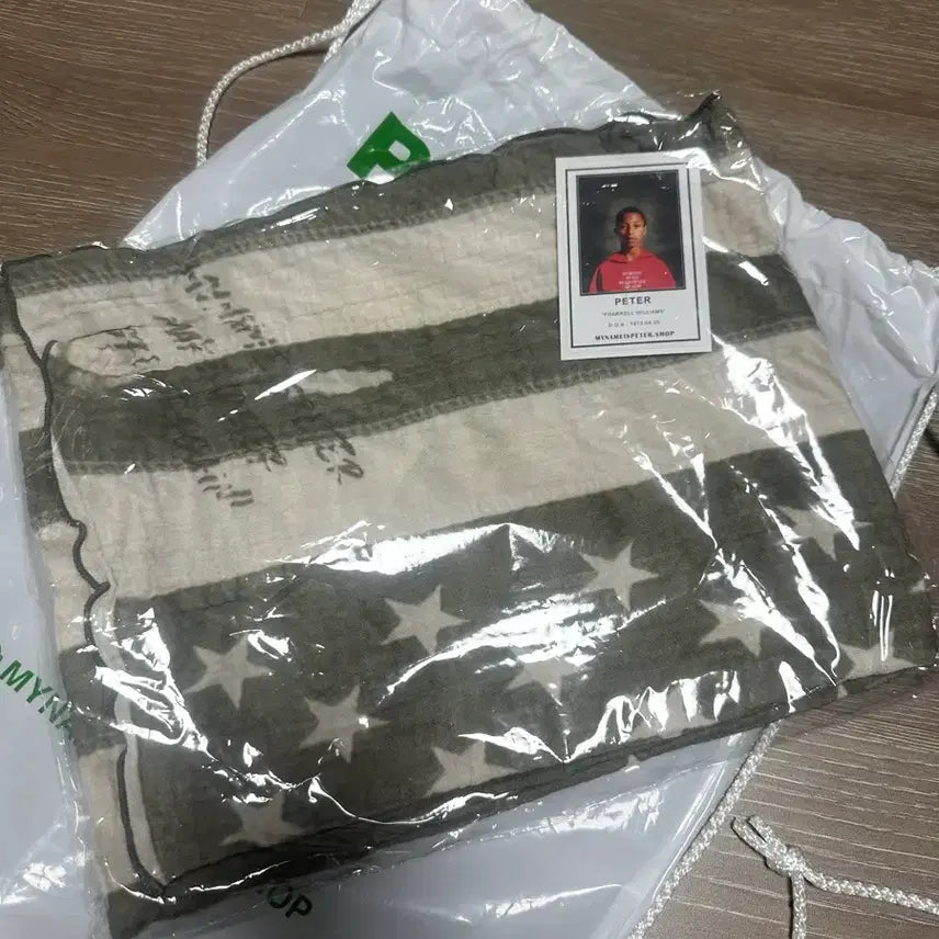 [BUNJANG] MyNameIsPeter US Flag Scarf Olive / 마이네임이즈피터 성조기 스카프 올리브