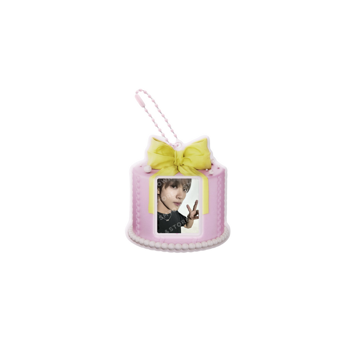 Haechan (of NCT) - Artist BirthDay Official MD (Mini Cake Holder, Wheel Necklace) - HALLYUSUPERSTORE