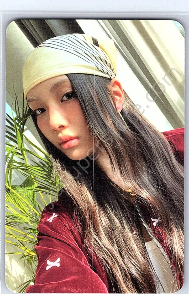NewJeans - Hyein - How Sweet album photocard B version version 1 weverse album version