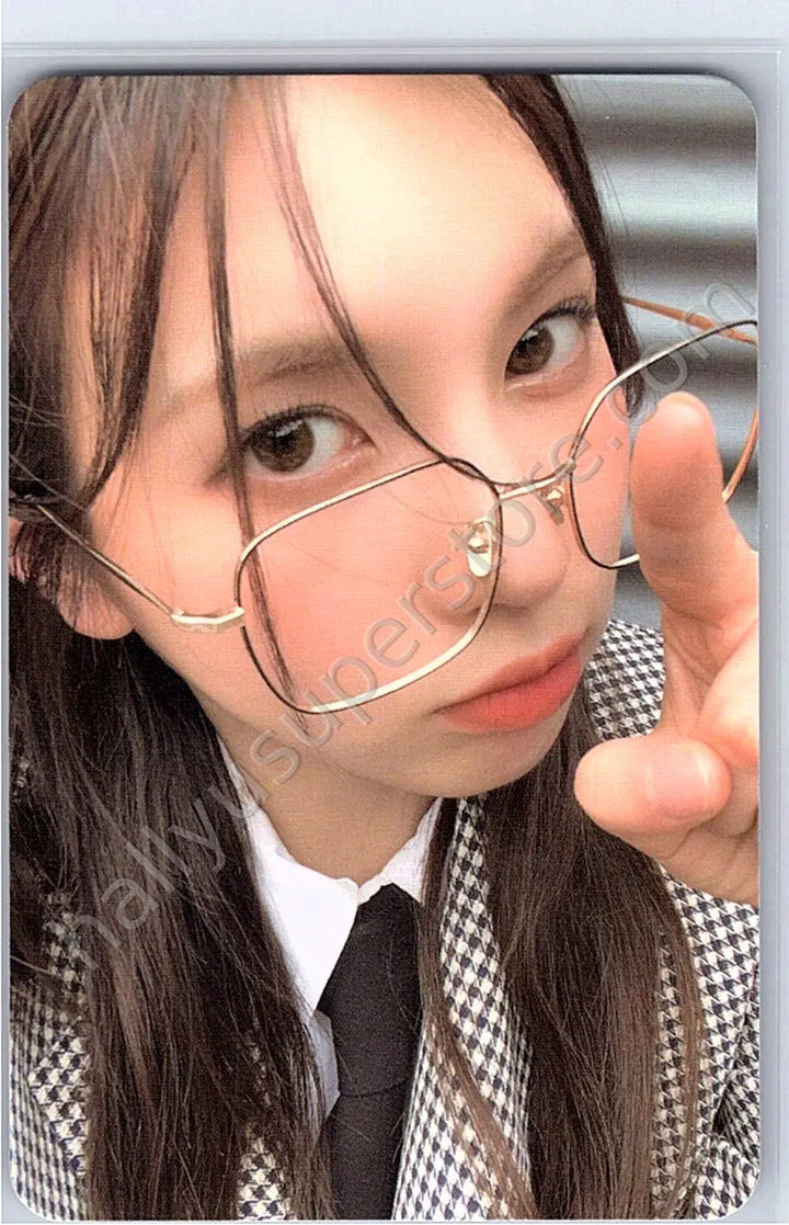 NMIXX - Bae - Fe3O4: BREAK album photocard square one version