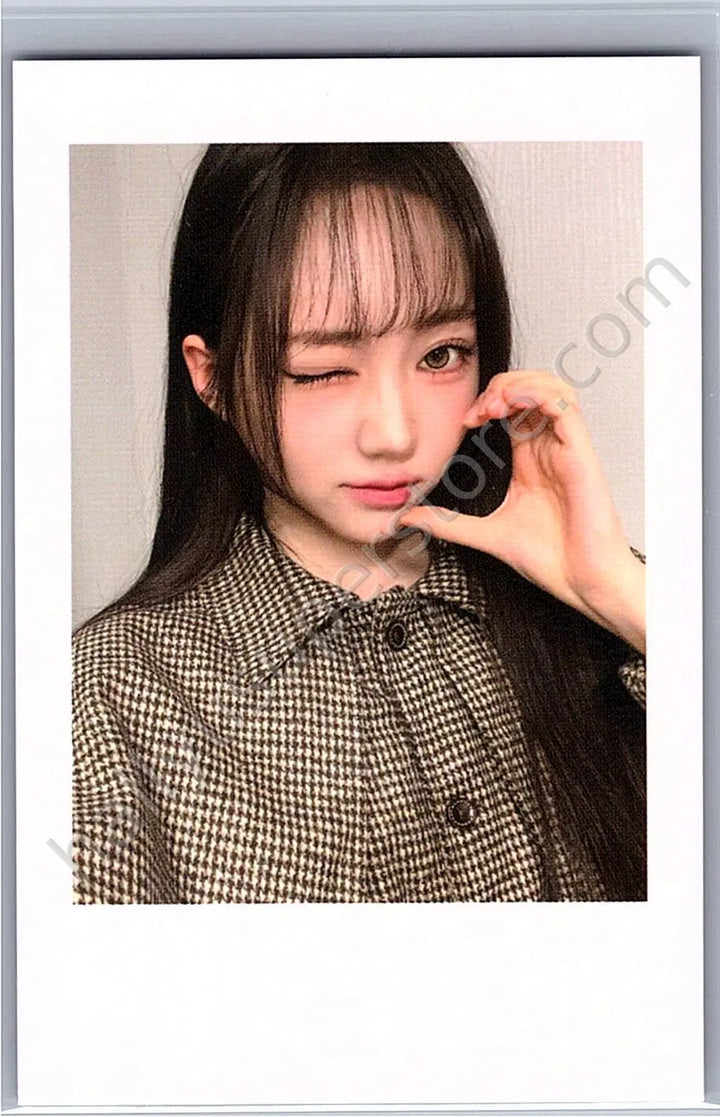 tripleS - Shion - Assemble25 fansign polaroid