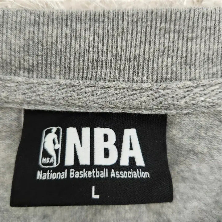 [BUNJANG] [정품] NBA 시카고 불스 포켓 로고 7부 티셔츠 그레이 L / [정품] NBA 시카고 불스 포켓 로고 7부 티셔츠 그레이 L