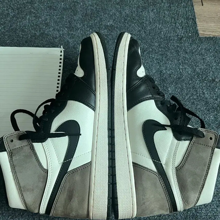 [BUNJANG] Nike Jordan 1 Dark Mocha Sneakers / 조던1 다크모카 280 풀박