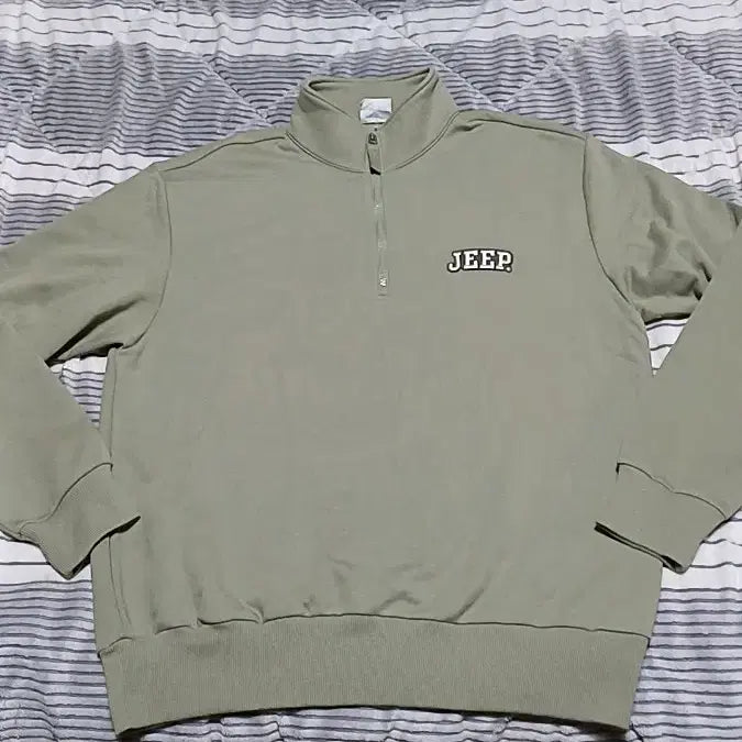 [BUNJANG] Jeep Half-Zip Oversized Sweatshirt / Jeep 반집업 오버핏맨투맨 실측105 가슴61 기장73