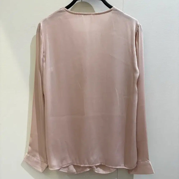 [BUNJANG] Satin Blouse - Light Pink / 새틴 블라우스 / 고급스러운 광택 &amp; 여리핏 / 1회착용