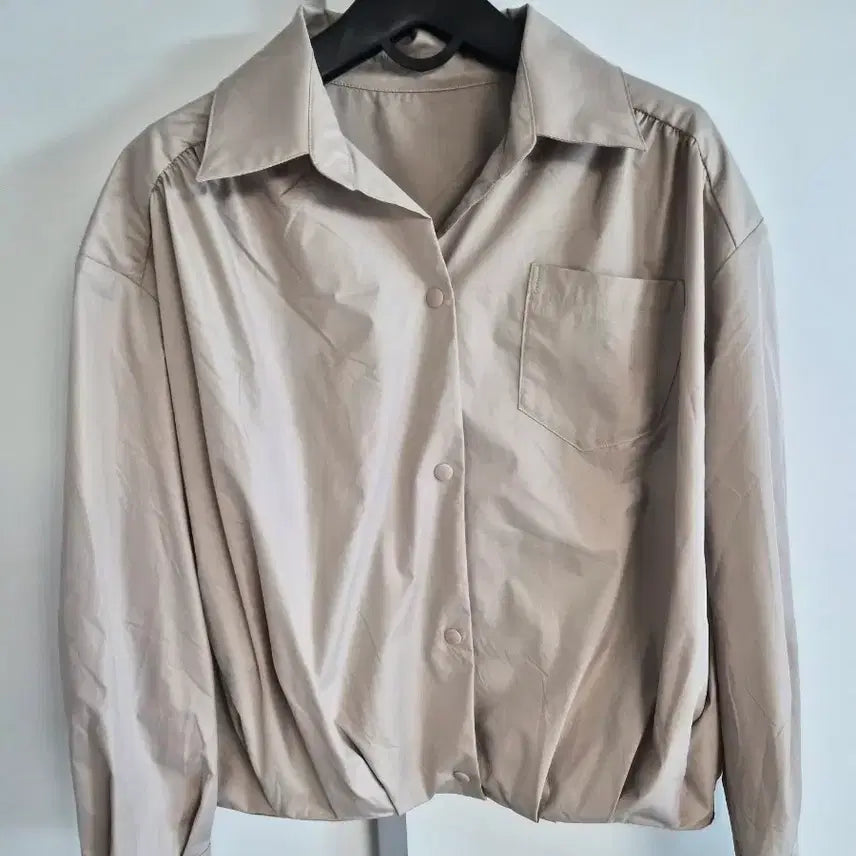 [BUNJANG] Le Blanc Feuilles Sand Beige 77 Cropped Shirt Jacket / 르블랑페이유 셔츠자켓77