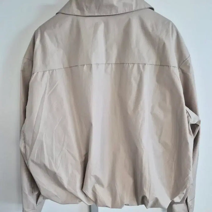 [BUNJANG] Le Blanc Feuilles Sand Beige 77 Cropped Shirt Jacket / 르블랑페이유 셔츠자켓77