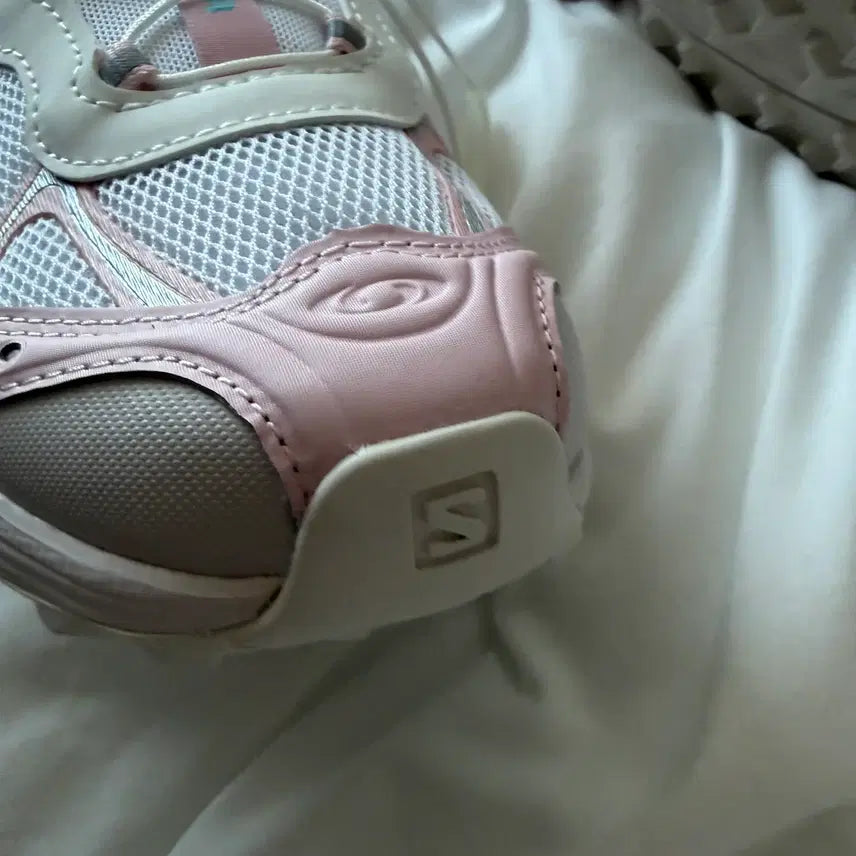 [BUNJANG] Salomon x Beaker XT Whisper Sneakers / 새상품 :) 살로몬 x 비이커 XT 위스퍼 240