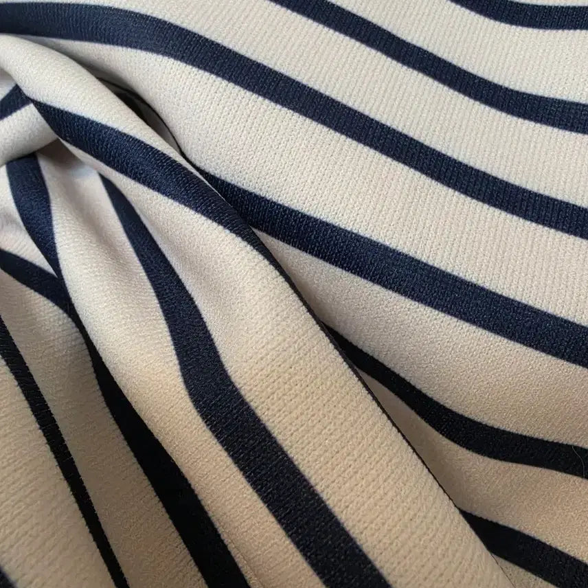 [BUNJANG] Unisex Navy Stripe Crewneck Sweatshirt / 남여공용 스트라이프 맨투맨 티셔츠 단가라맨투맨