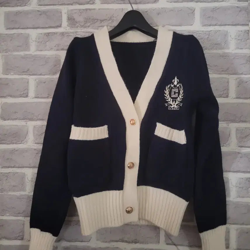 [SOLD OUT] 아이보리 배색 네이비 가디건/알뜰한여우