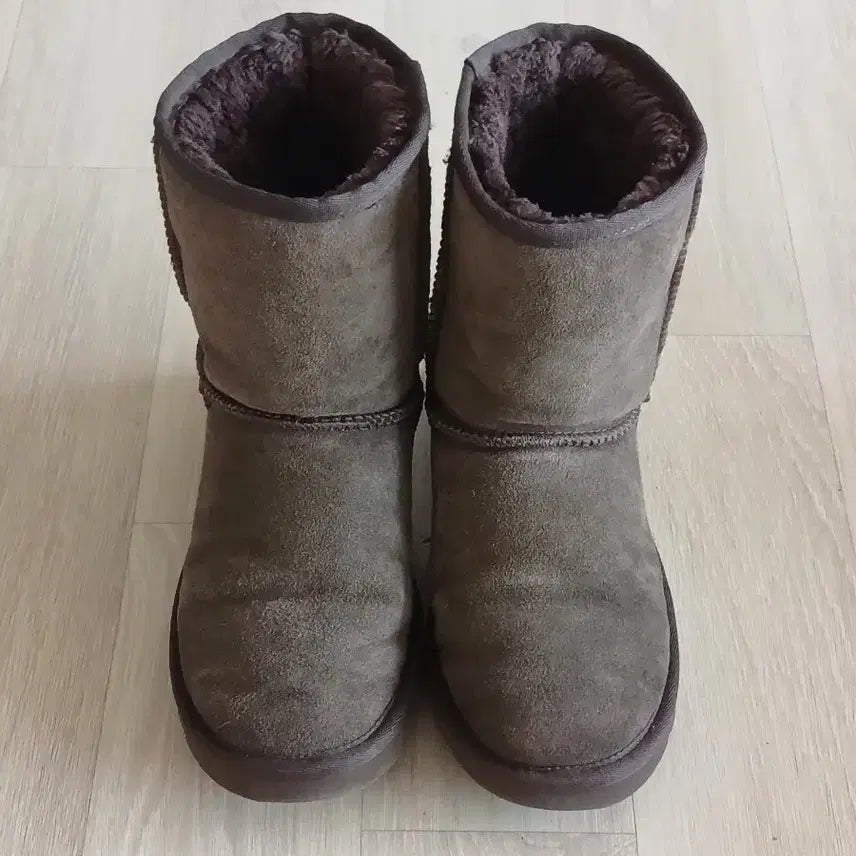 [BUNJANG] UGG 어그 다크브라운 클래식 / UGG 어그 다크브라운 클래식