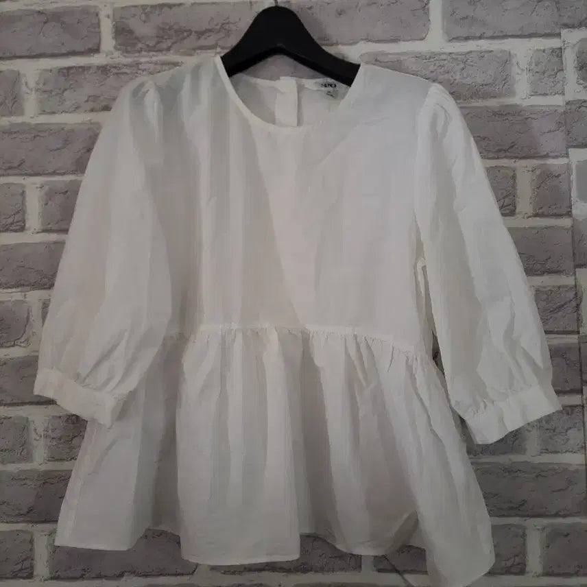 [SOLD OUT] 스파오 아이보리 칠부 블라우스 M/알뜰한여우