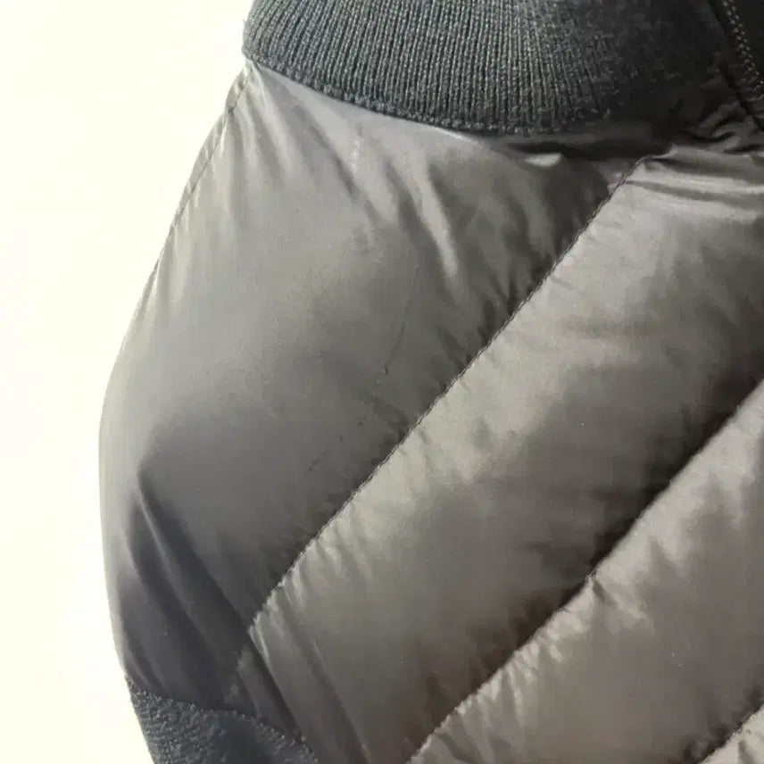 [BUNJANG] Moncler Knit Padded Cardigan / 24fw 몽클레어 니트 가디건