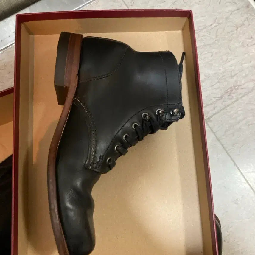 [BUNJANG] Wolverine 1000 Mile Boots Black / 울버린 1000마일 부츠 블랙