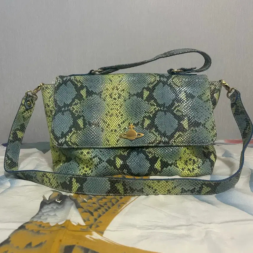 [BUNJANG] Vivienne Westwood Shoulder Bag / 비비안웨스트우드 숄더백