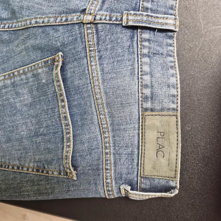 [BUNJANG] PLAC Denim Jeans / PLAC 데님 청바지