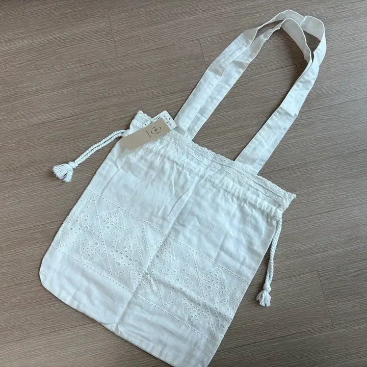 [BUNJANG] Samansa Mos2 Embroidered Shoulder Bag / 사만사모스 자수 가방 숄더 samansamos2