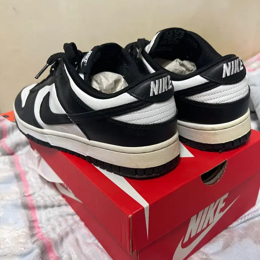 [BUNJANG] Nike Dunk Low Black White (Panda) Sneakers / 나이키 덩크 로우 블랙 화이트 (범고래)270 판매