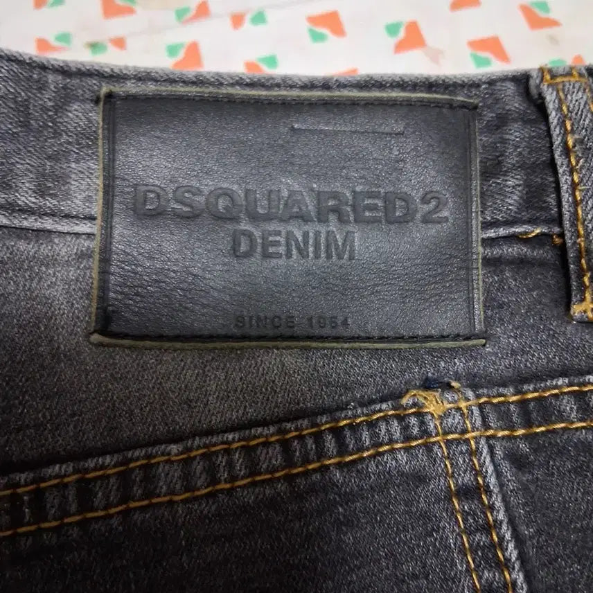 [BUNJANG] DSQUARED2 Black Washed Denim Jeans / DSQUARED2,블랙워싱.데님청바지,A급ㅡ32사이즈,택포