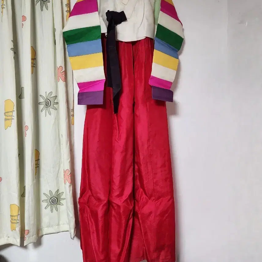 [BUNJANG] Geumdanje Traditional Korean Hanbok Set / 금단제 한복 풀세트 색동 저고리 붉은 치마90~95