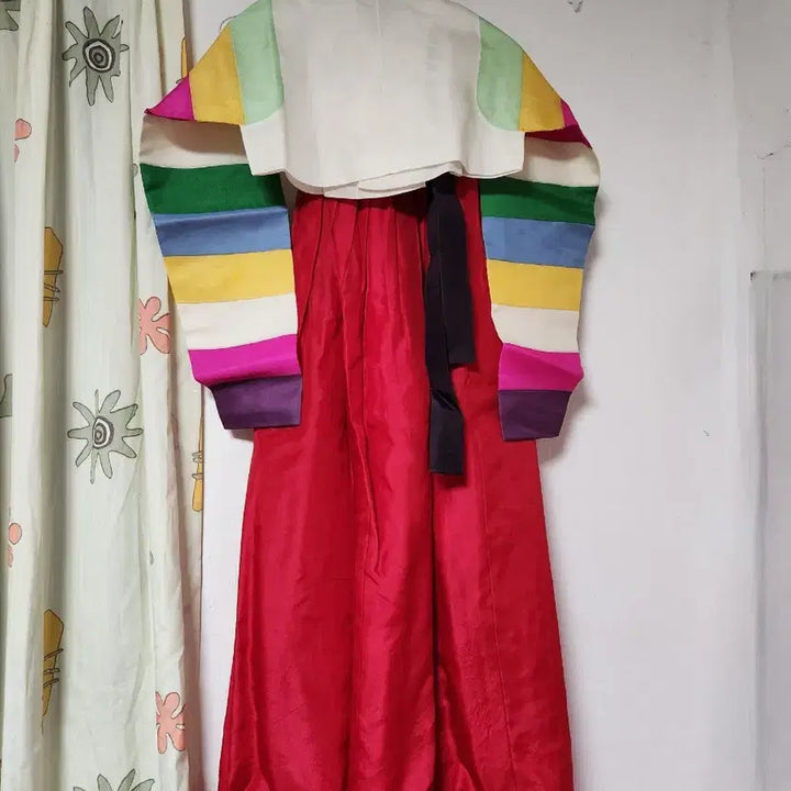 [BUNJANG] Geumdanje Traditional Korean Hanbok Set / 금단제 한복 풀세트 색동 저고리 붉은 치마90~95