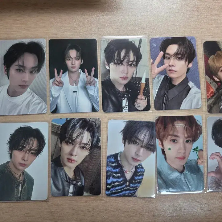 [BUNJANG] Stray Kids Lee Know Photocard Bundle Set / 스키즈 리노 포카 일괄