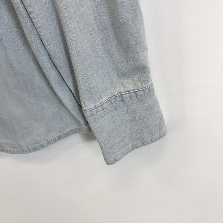 [SOLD OUT] 리바이스 웨스턴 워시드 데님셔츠 레귤러핏 [M]