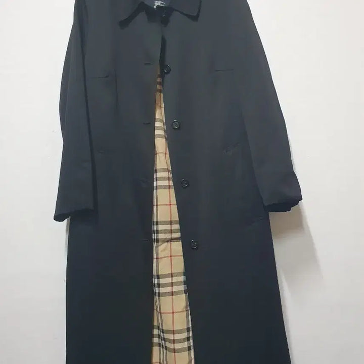 [SOLD OUT] 버버리 블랙 트렌치 코트 체크 안감