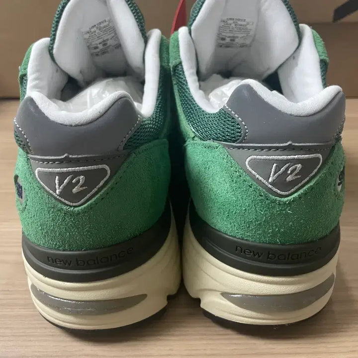 [SOLD OUT] 뉴발란스 991v2 265 메이드 인 UK 미네랄 그린 컴프리